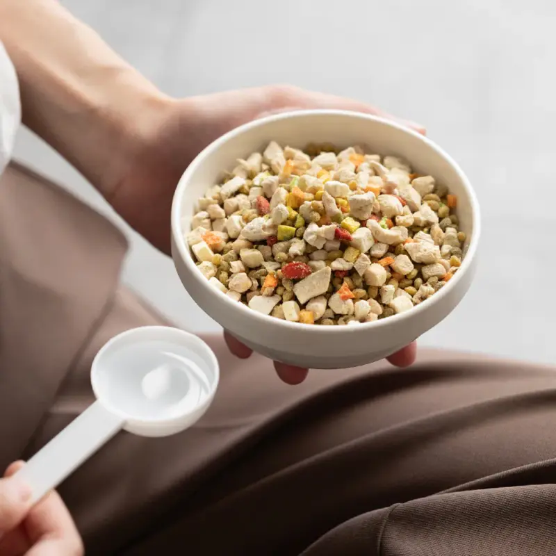 MEAL均衡主食系列 雞肉 15g005產品內頁 上層左側產品圖 小犬威力 MEAL均衡主食系列 雞肉 200g